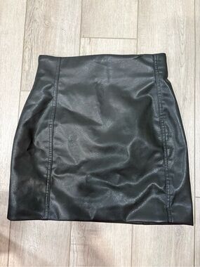 H&M Black Faux Leather Mini Skirt